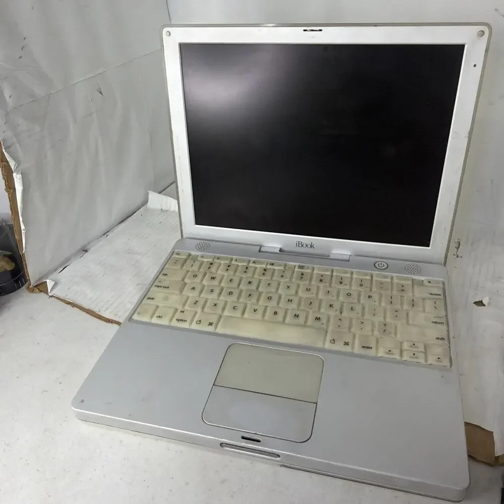 Vintage Apple iBook M6497 Laptop 2001 Untested For Parts Or Repair